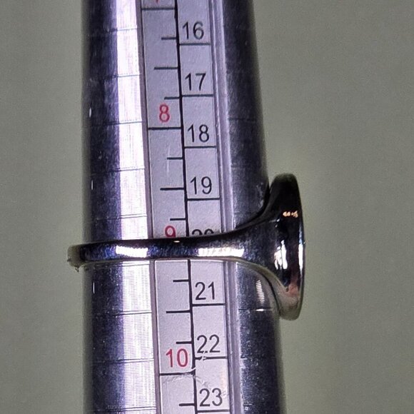 Vintage-Inspired Oval Ring‎ With Engraved Orchid Design Size 9 (NWOT) - Picture 6 of 6